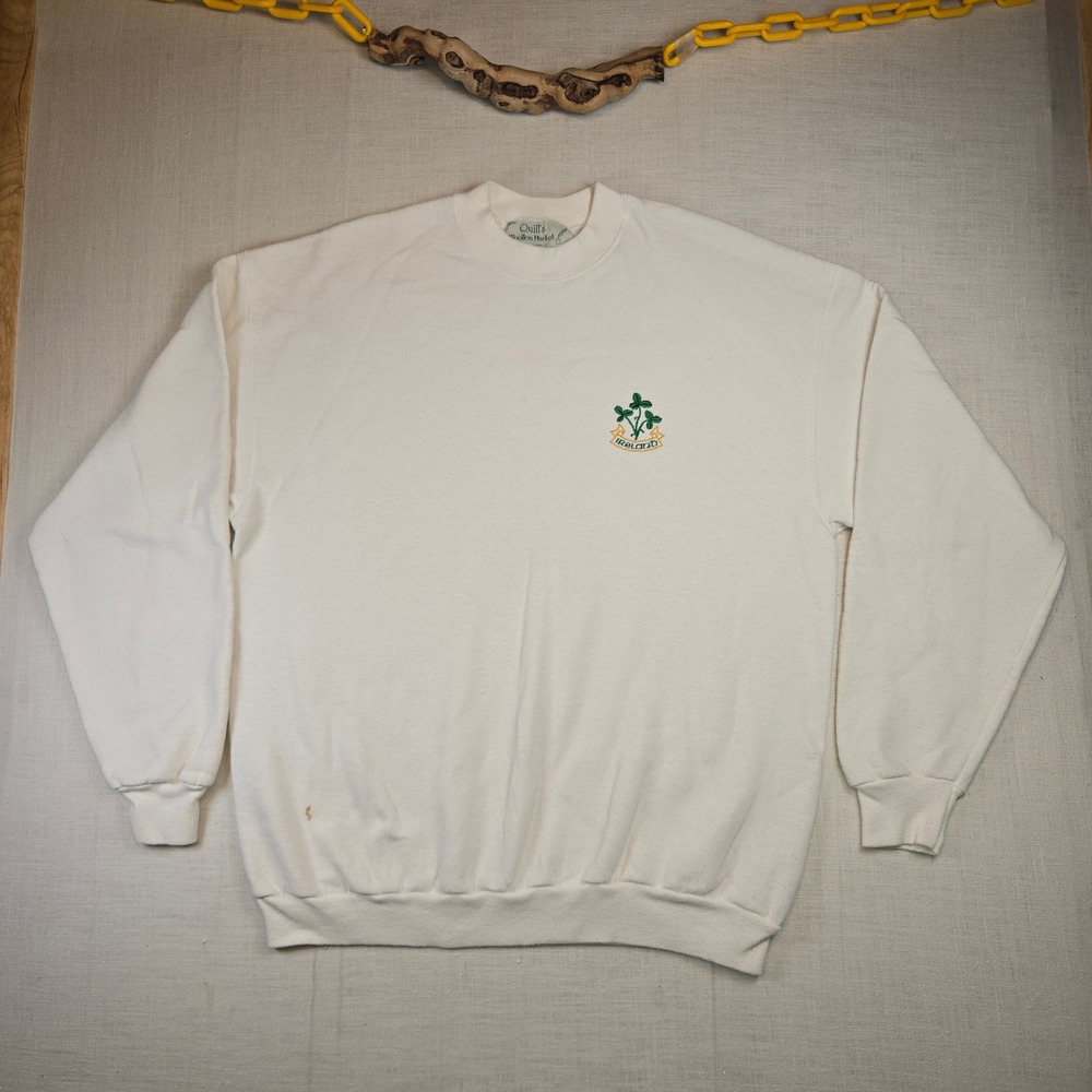 VTG Quills Woollen Market Ireland  Crewneck Sweatshirt XL Men White Shamrock GUC